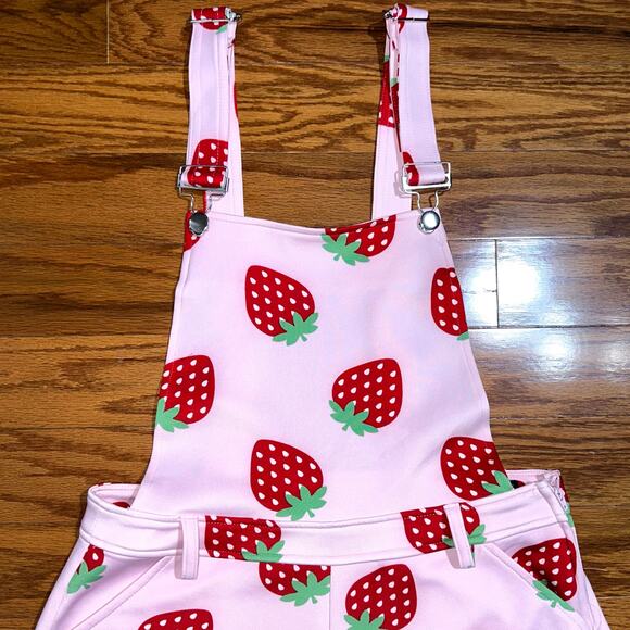 Hot Topic Pink Strawberry Print Shortalls Size Medium - Picture 5 of 12